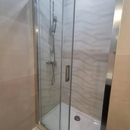 Teni Apartman *
