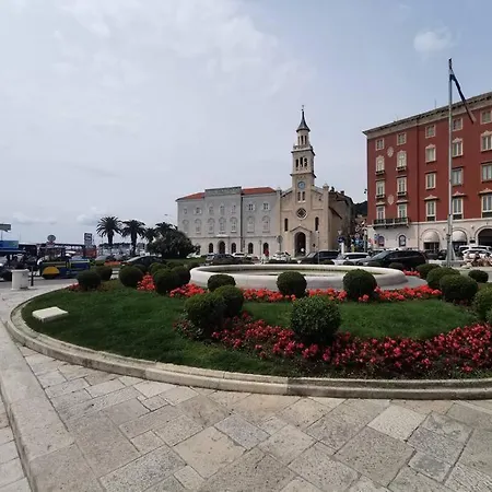 Apartament Teni *